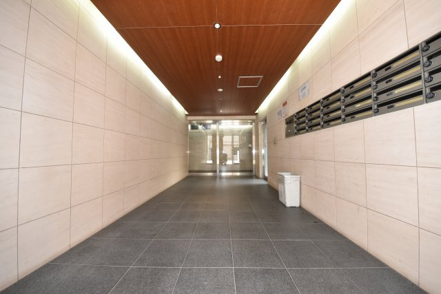 クラビス上町台のエントランス