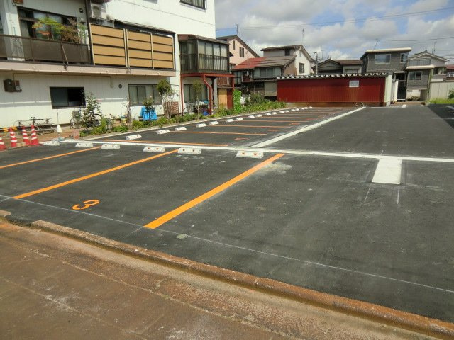 浅祐ガレージ＆パーキングの外観