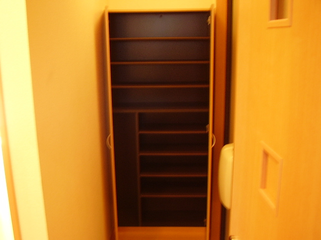 ハウスフリーデⅢの玄関|同物件　イメージ写真