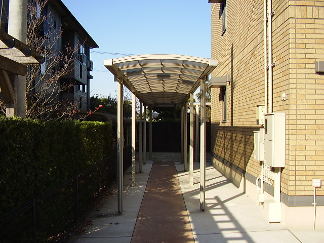 ハウスフリーデⅢのエントランス