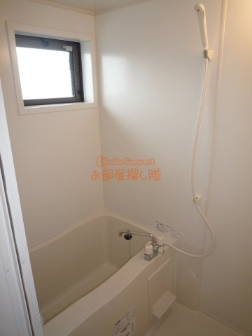 ハウスフリーデⅢの浴室|同物件　イメージ写真