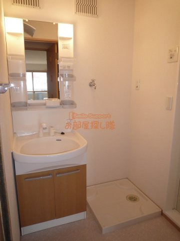 ハウスフリーデⅢの洗面所|同物件　イメージ写真