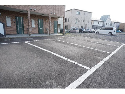 【駐車場】 | コーポエメラルド | 駐車場