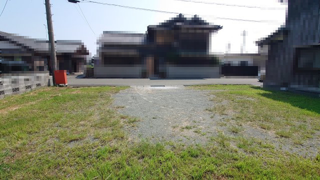 高島市新旭町熊野本47坪土地の前面道路含む現地写真