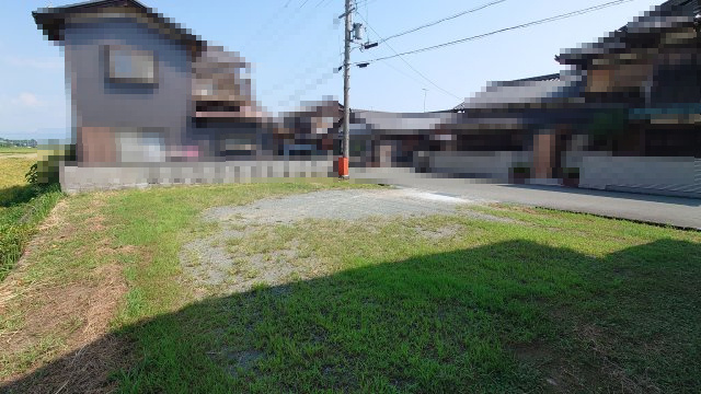 高島市新旭町熊野本47坪土地の前面道路含む現地写真