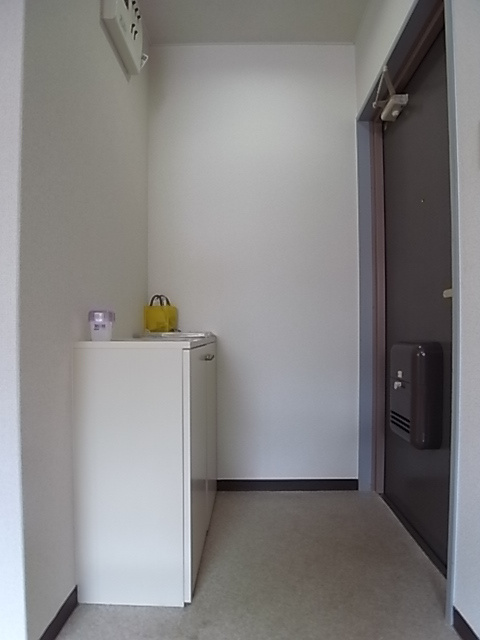 パル六甲の玄関