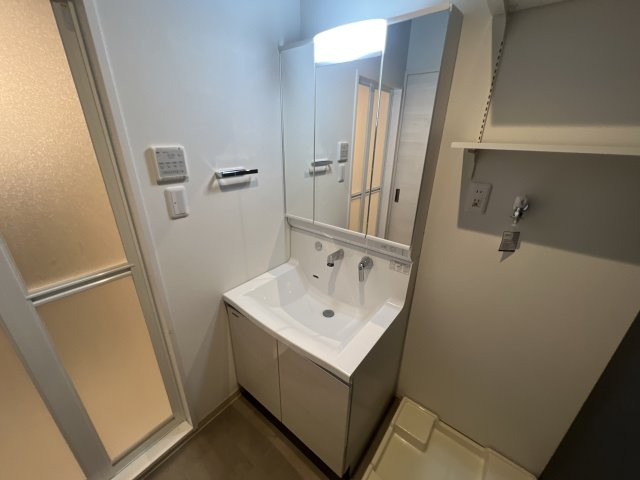 姫路市飾磨区西浜町１丁目の賃貸マンションの独立洗面台
