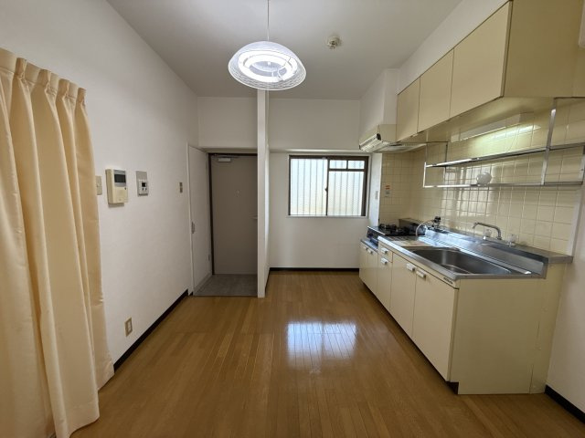 ベル新在家の居間・リビング