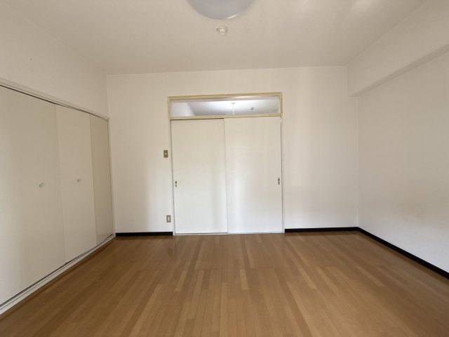 ベル新在家の寝室