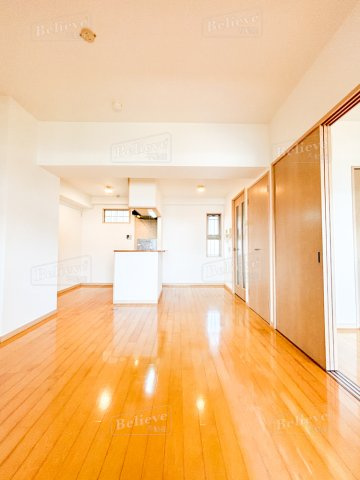 ロイヤルタワー花畑駅前の内装