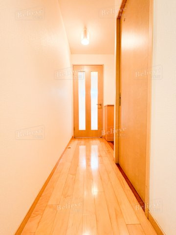 ロイヤルタワー花畑駅前の内装