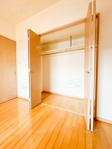 ロイヤルタワー花畑駅前の収納|収納スペース豊富です☆