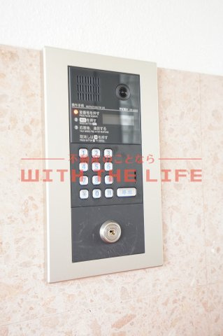 ステラコート弐番館【キャッシュバック対象物件】のセキュリティ|落ち着いたエントランスです