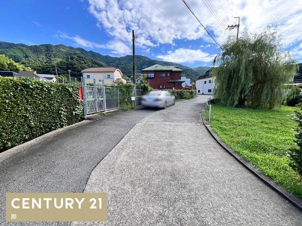 海南市鳥居　土地の前面道路含む現地写真