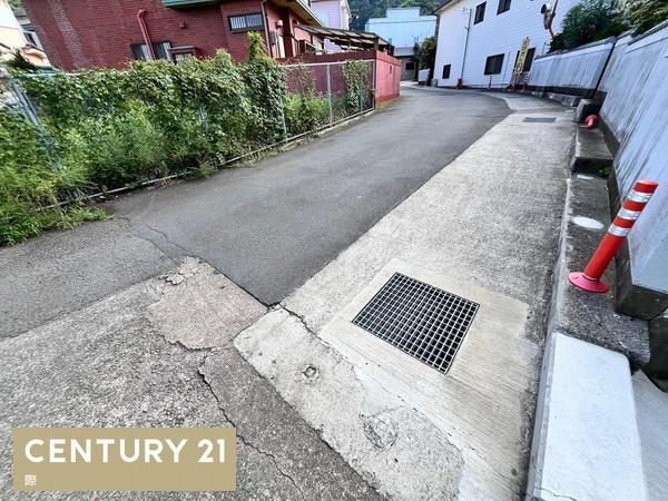 海南市鳥居　土地の前面道路含む現地写真