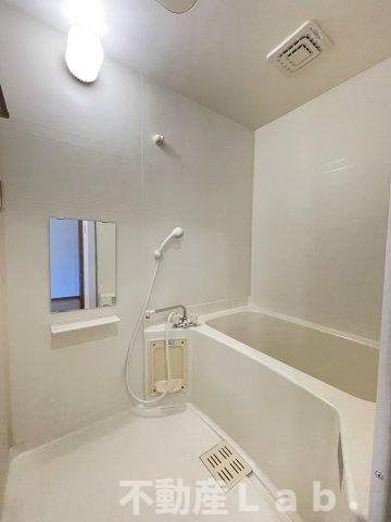 ヴィラエスポワールの浴室