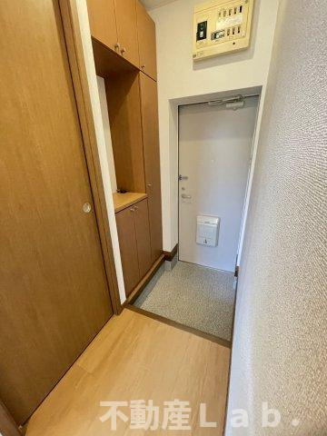 ヴィラエスポワールの玄関