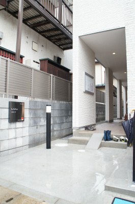 リブリ・ノアのその他