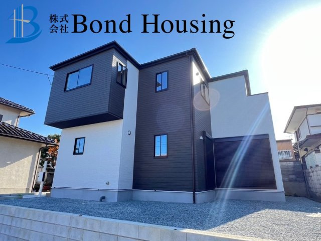 敷地建物共に広々・お車４台以上駐車可・桜が丘西町　全１棟の外観