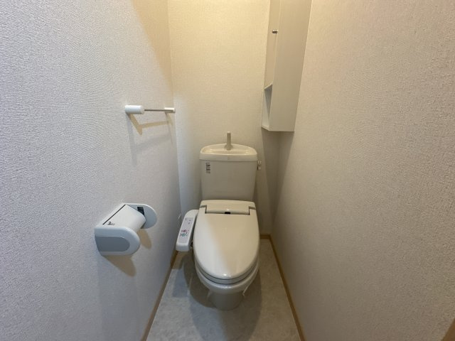 ワイズ　コンブリオⅤのトイレ