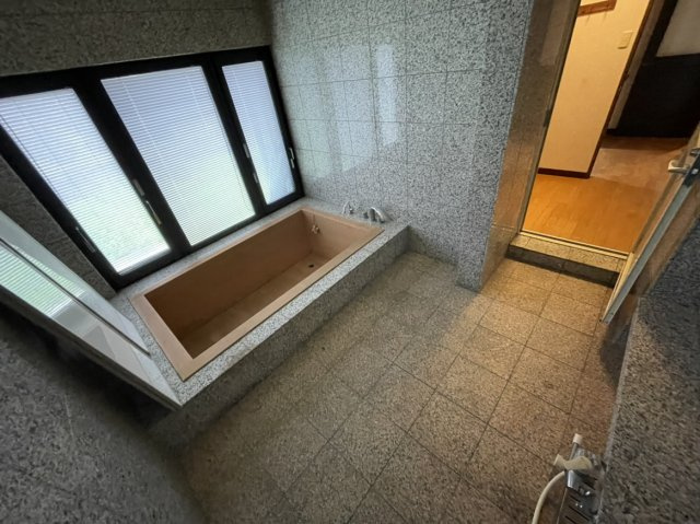 吉藤5丁目戸建の浴室