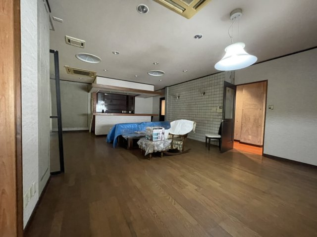 吉藤5丁目戸建の居間・リビング