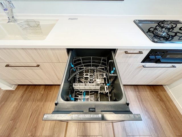 『八王子市新築戸建て』八王子市絹ケ丘2-49‐11【仲介手数料無料】　５期のその他|食洗機付きのキッチンです。～仲介手数料無料☆八王子ひなた不動産～八王子市絹ケ丘　新築戸建て