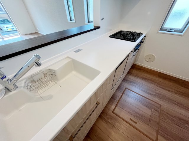 『八王子市新築戸建て』八王子市絹ケ丘2-49‐11【仲介手数料無料】　５期のキッチン|～仲介手数料無料☆八王子ひなた不動産～八王子市絹ケ丘　新築戸建て