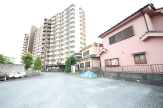 【駐車場】 | メゾンドール鴻巣～最上階のお部屋です～