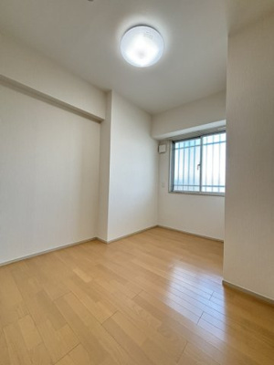 【寝室】 | メゾンドール鴻巣～最上階のお部屋です～