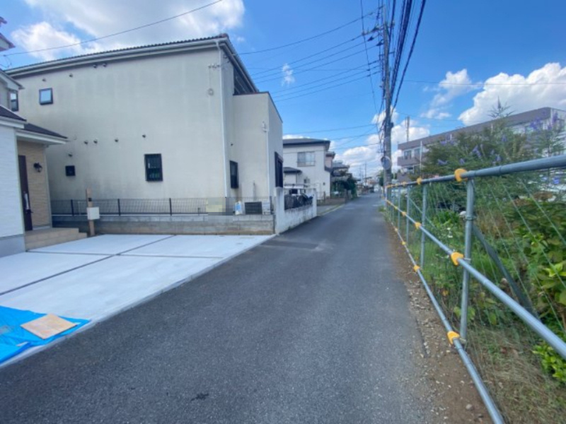 祝：成約済み　八王子市　諏訪町　新築戸建て　５期　の前面道路含む現地写真|～仲介手数料無料☆八王子ひなた不動産～八王子市諏訪町　新築戸建て