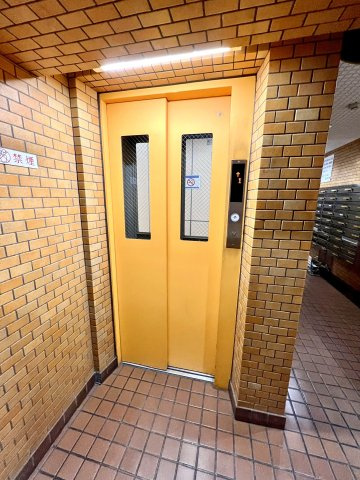 ライオンズプラザ亀戸のその他共用部分|エレベーターは1基