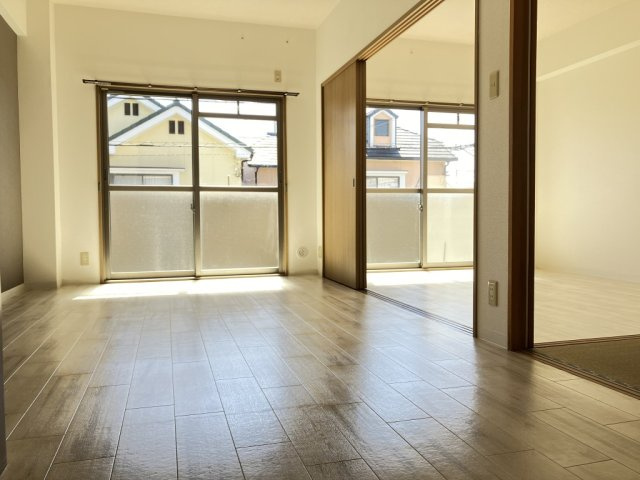 グランドシャリオの居間・リビング