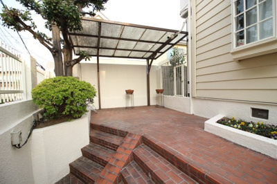 【エントランス】 | 六甲ドミトリー