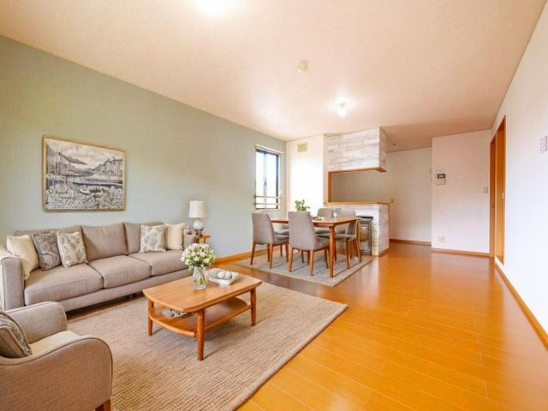 リビングタウン南生駒　Ｂ棟の居間・リビング|CGで家具等を配置したもので家具等は含まれません