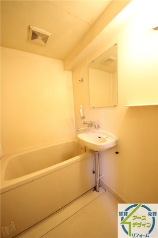 正井ビルの浴室|ゆったり過ごせるお風呂です