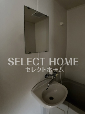 【洗面所】 | 西岡崎駅前アール | 明るい洗面所です