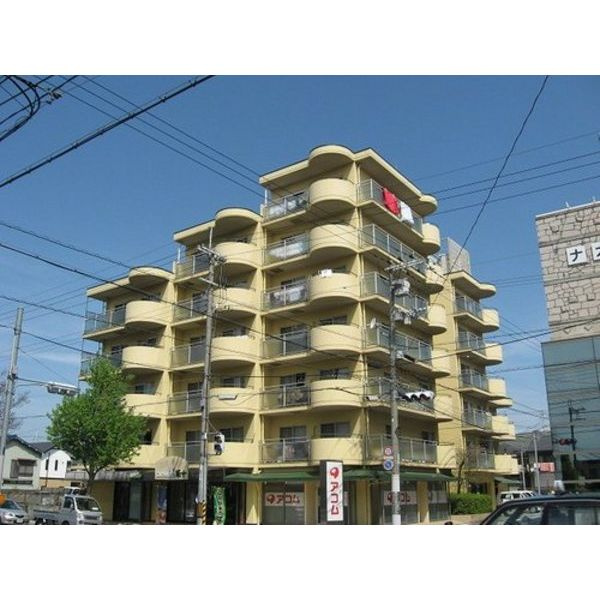 ハイデンス北大路の外観