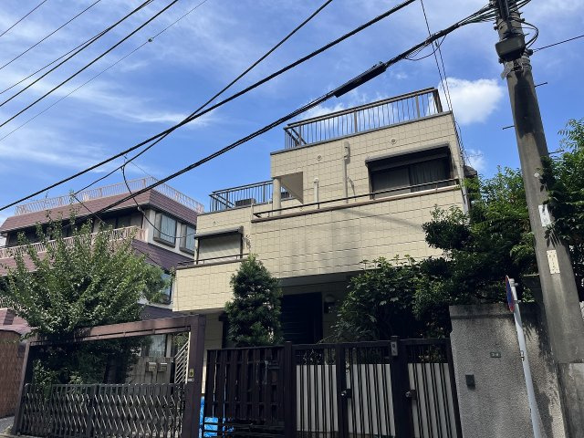 セレクトやよいの外観