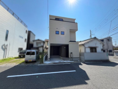 【前面道路含む現地写真】 | 浜寺石津町中５丁　中古一戸建 | 前面道路含む現地写真です