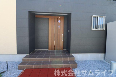 【玄関】 | 豆田　中庭がある平屋