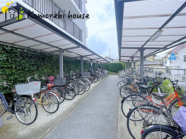 パーク上尾壱番館の駐輪場|11/16　撮影済み