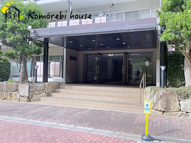 パーク上尾壱番館のエントランス|11/16　撮影済み