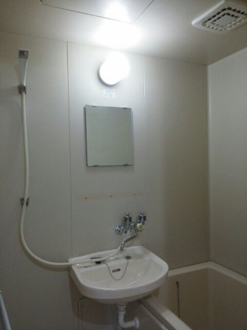 ファミーユ美崎Ｂの浴室