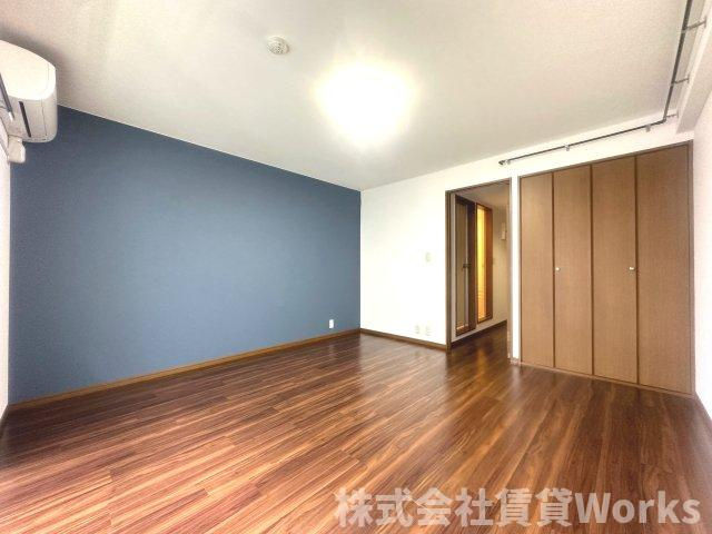 コーポいずみの居間・リビング|使いやすい居間です