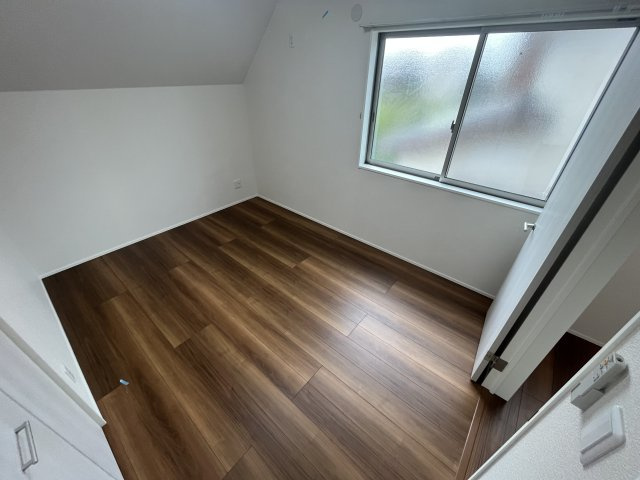 グランソフィア岩槻区城南の洋室|明るい洋室です