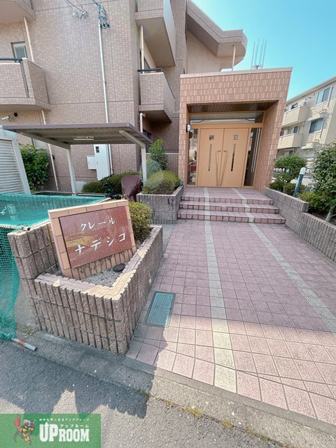 クレールナデシコのエントランス