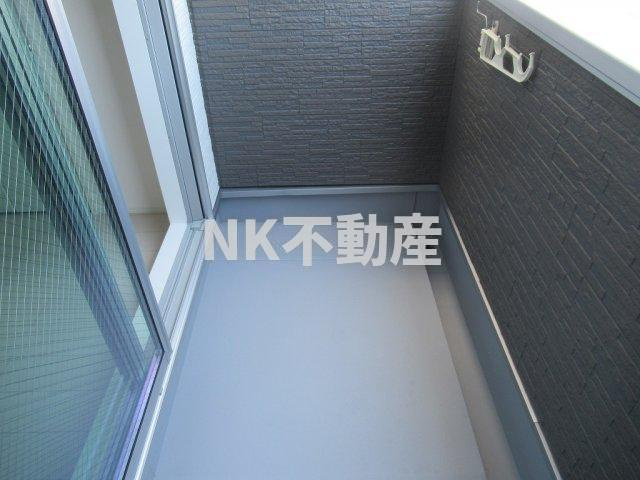 【バルコニー】 | ノーヴェ　ルーチェ（河内永和賃貸） | 広々としたバルコニーです
