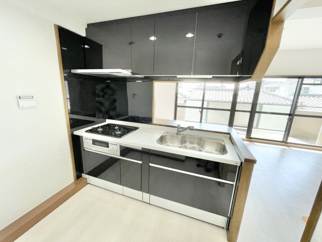 アンビエント枚方公園のキッチン|お料理しやすいキッチンです