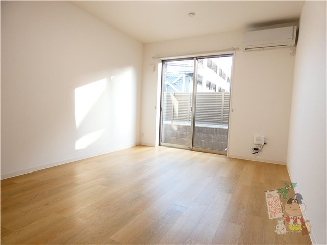 Ｃｒｅｓｔ(クレスト)の居間・リビング